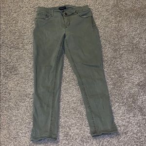 Army Green Capri’s